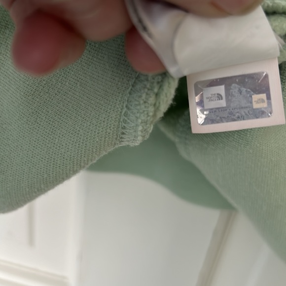 The North Face Womens Light Mint Medium Hoodie - Picture 7 of 8